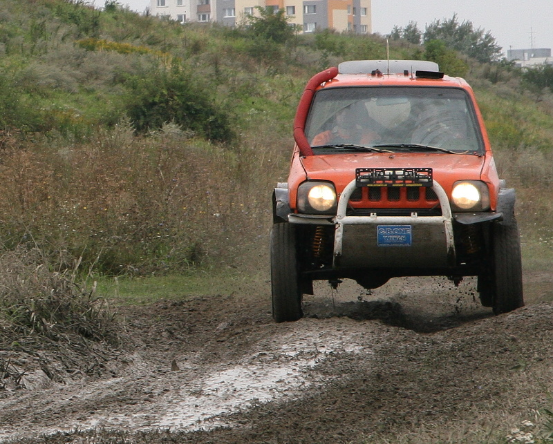 suzuki jimny 048.jpg